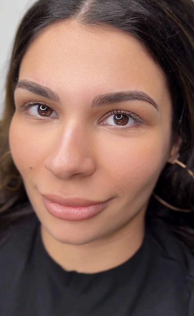 Screenshot Microblading